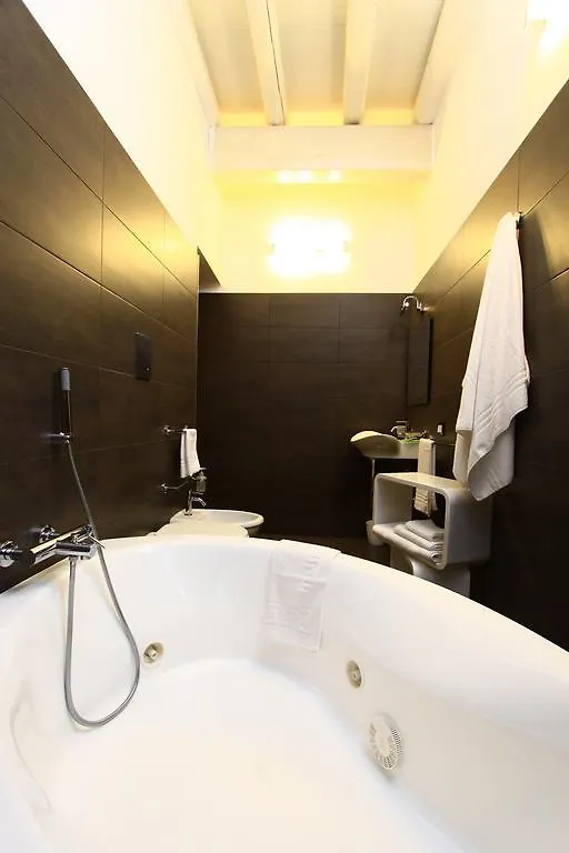 B&B Teatro Del Sole Palermo Italien